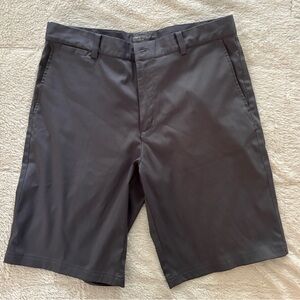Nike golf shorts - 32